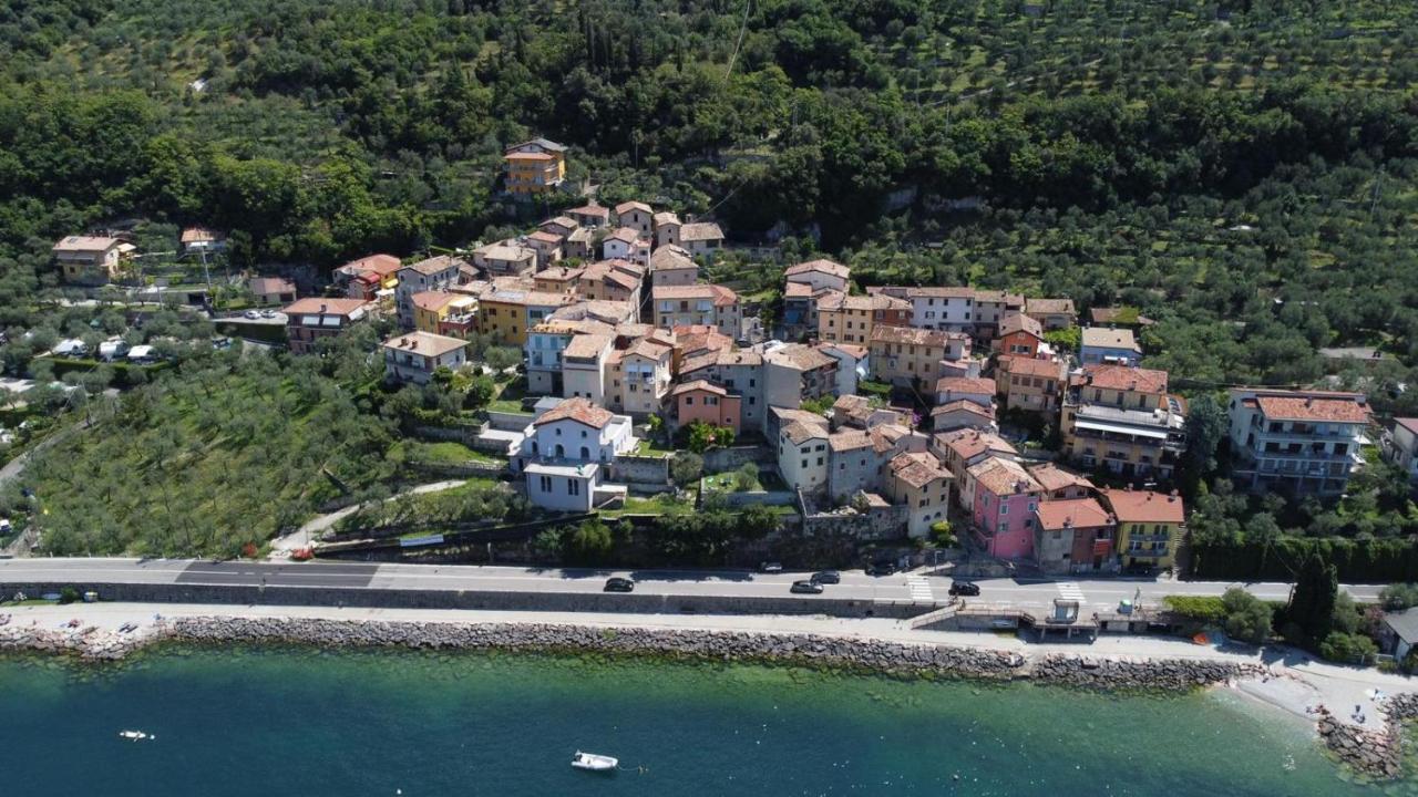 הוילה ברנצונה סול גארדה Casa Rosa מראה חיצוני תמונה